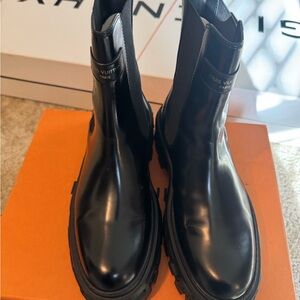 Louis Vuitton Glossy Black Chelsea Boots